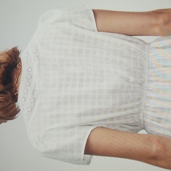 Embroidered openwork blouse - Picture 4 of 4